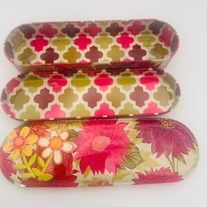 Vera Bradley "Hello Dahlia!" Tin Pencil Case